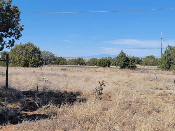 2006 NM 333 , Edgewood, NM 87015