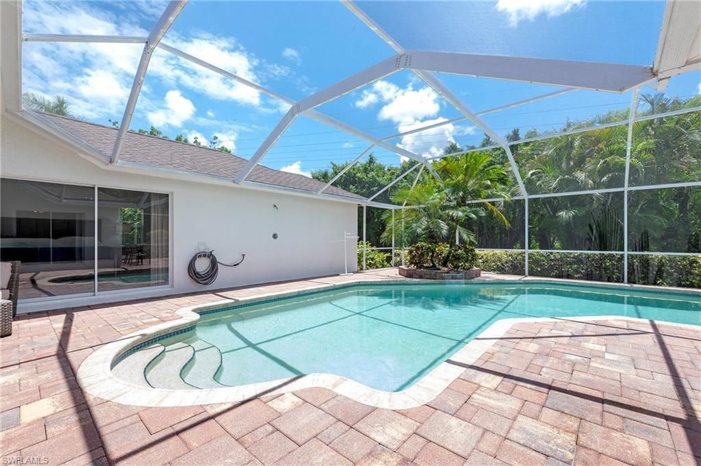 2050 Terrazzo Ln, Naples, FL 34104 Photo
