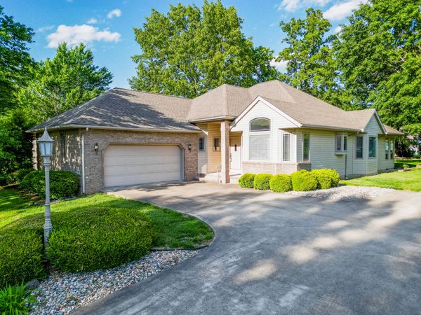 1204 W Dylan Lane , Carterville, IL 62918