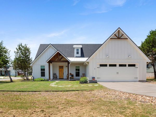 2 Senisa LN, Wimberley, TX 78676