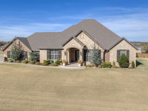 1314 Glenwood Drive, Tuttle, OK 73089