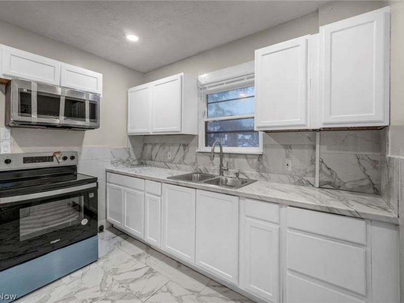 960 Whittier Avenue, Akron, OH 44320 Photo 15