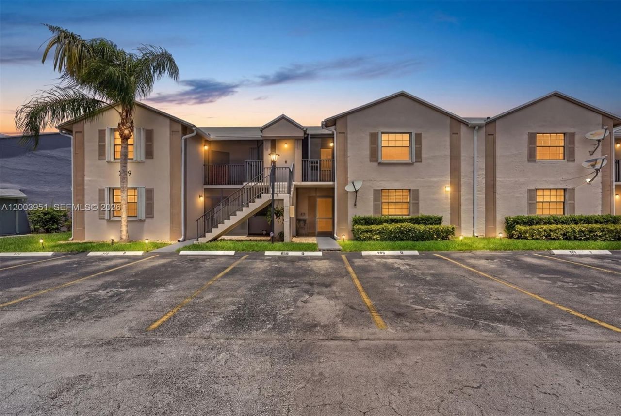 889 Hamilton Dr , Unit 889D, Homestead, FL 33034 Photo