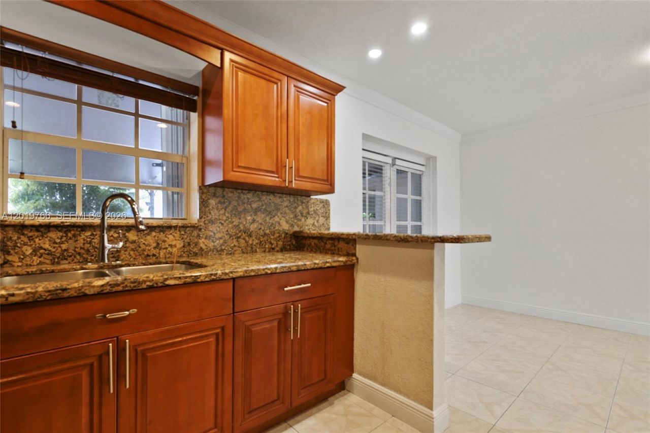 Please Call For Address, Miami, FL 33126 Photo