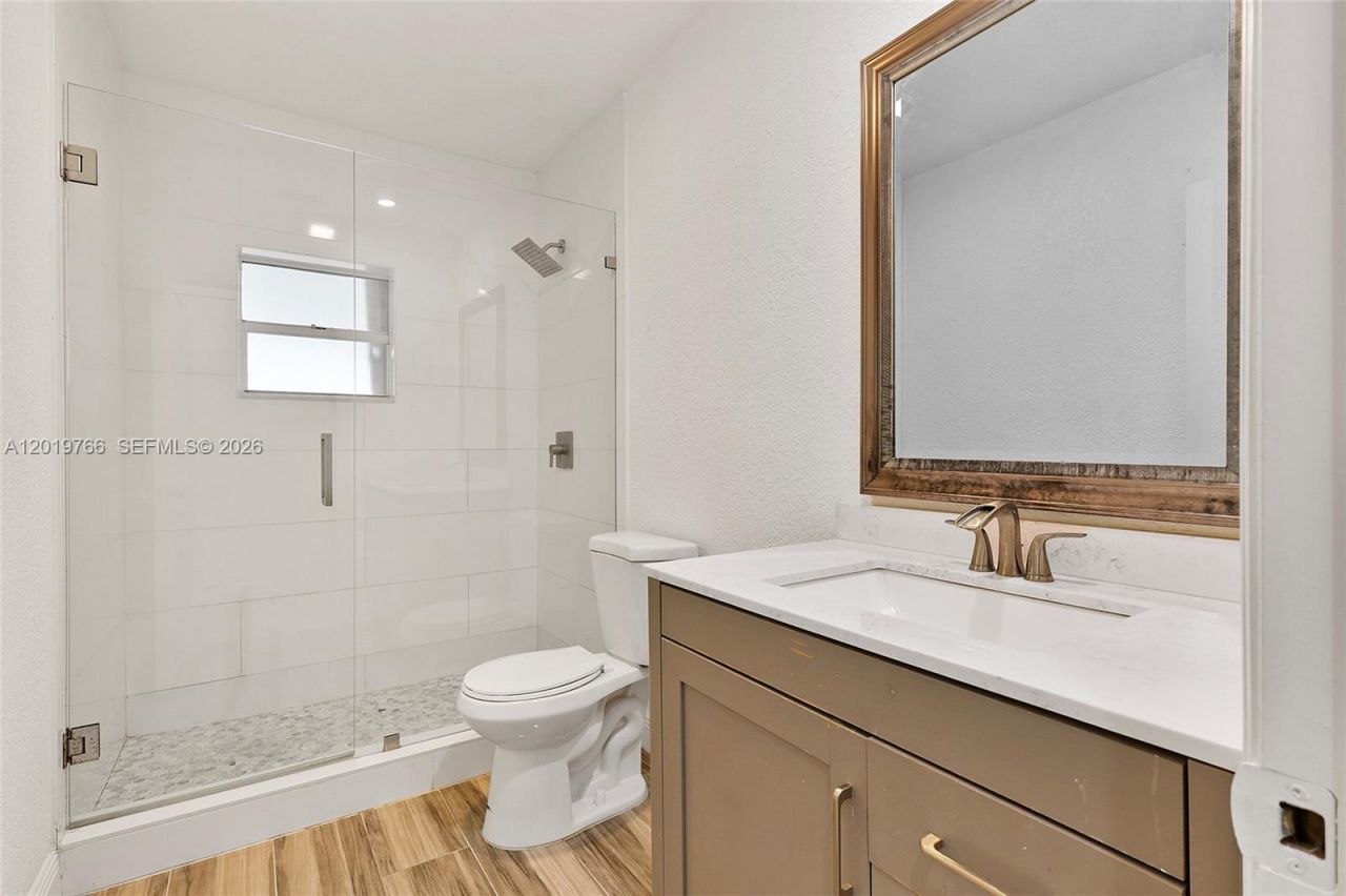 Please Call For Address, Miami, FL 33126 Photo