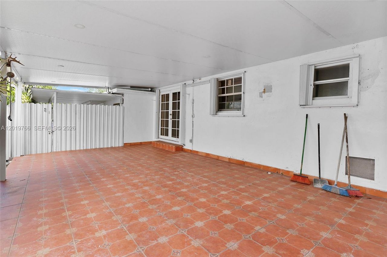 Please Call For Address, Miami, FL 33126 Photo