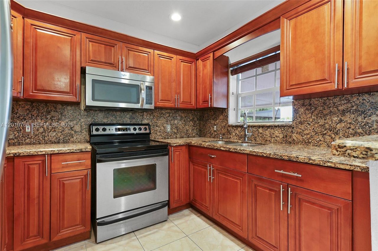 Please Call For Address, Miami, FL 33126 Photo