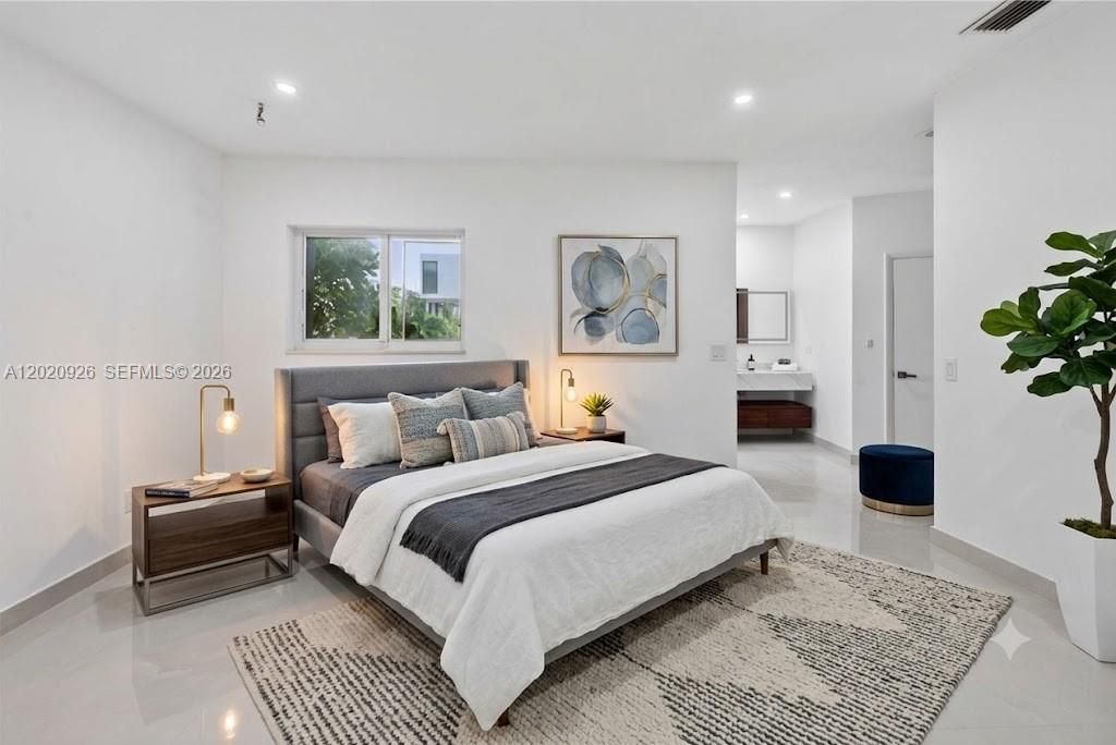 1101 S Shore Dr, Unit 1, Miami Beach, FL 33141 Photo
