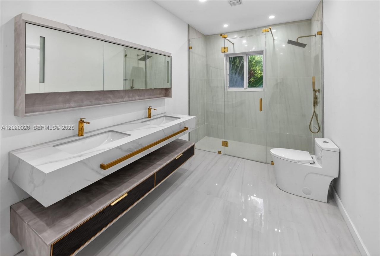 1101 S Shore Dr, Unit 1, Miami Beach, FL 33141 Photo