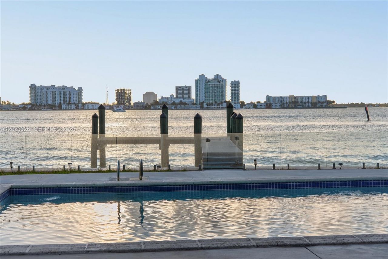 1101 S Shore Dr, Unit 1, Miami Beach, FL 33141 Photo