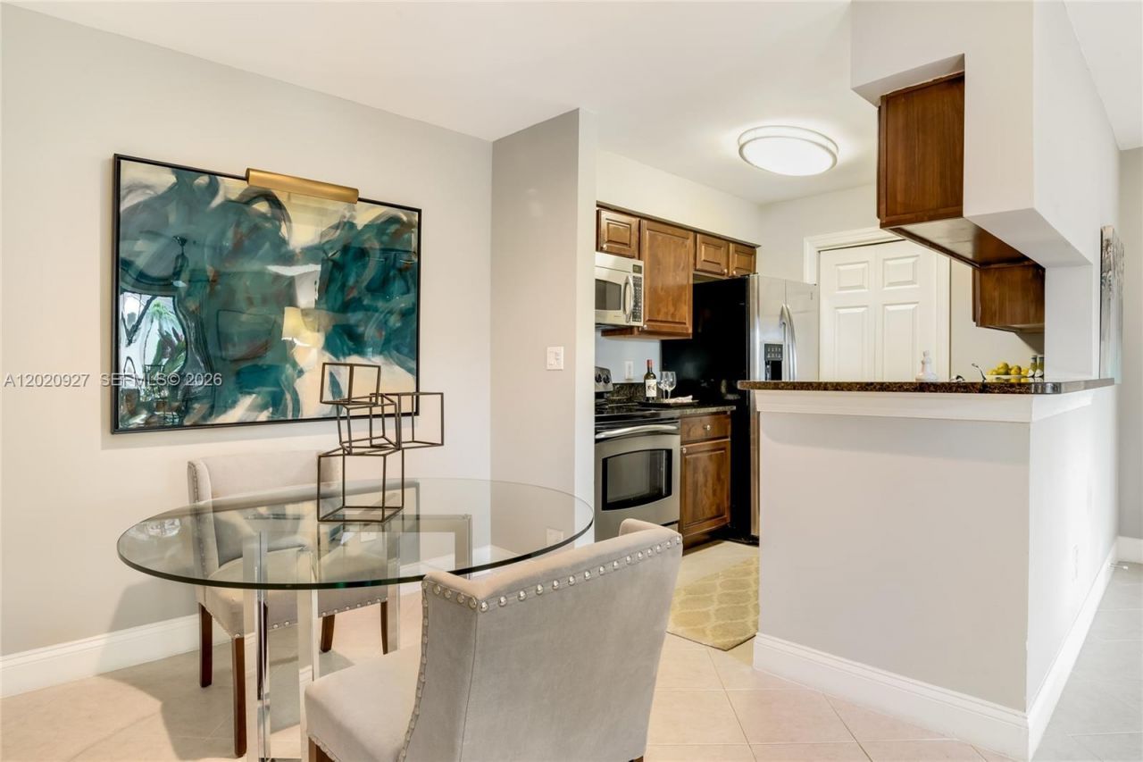 6503 N Military Trl, Unit Valencia, Boca Raton, FL 33496 Photo