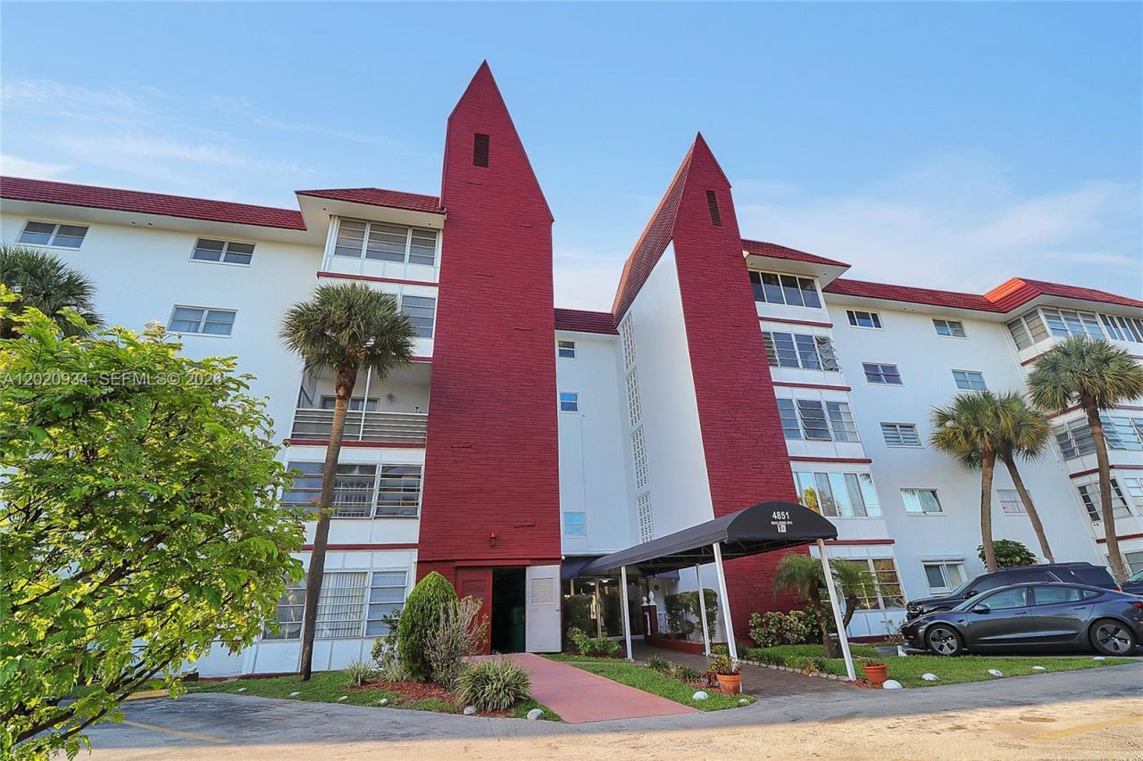 4851 NW 21st St, Unit 107, Lauderhill, FL 33313 Photo
