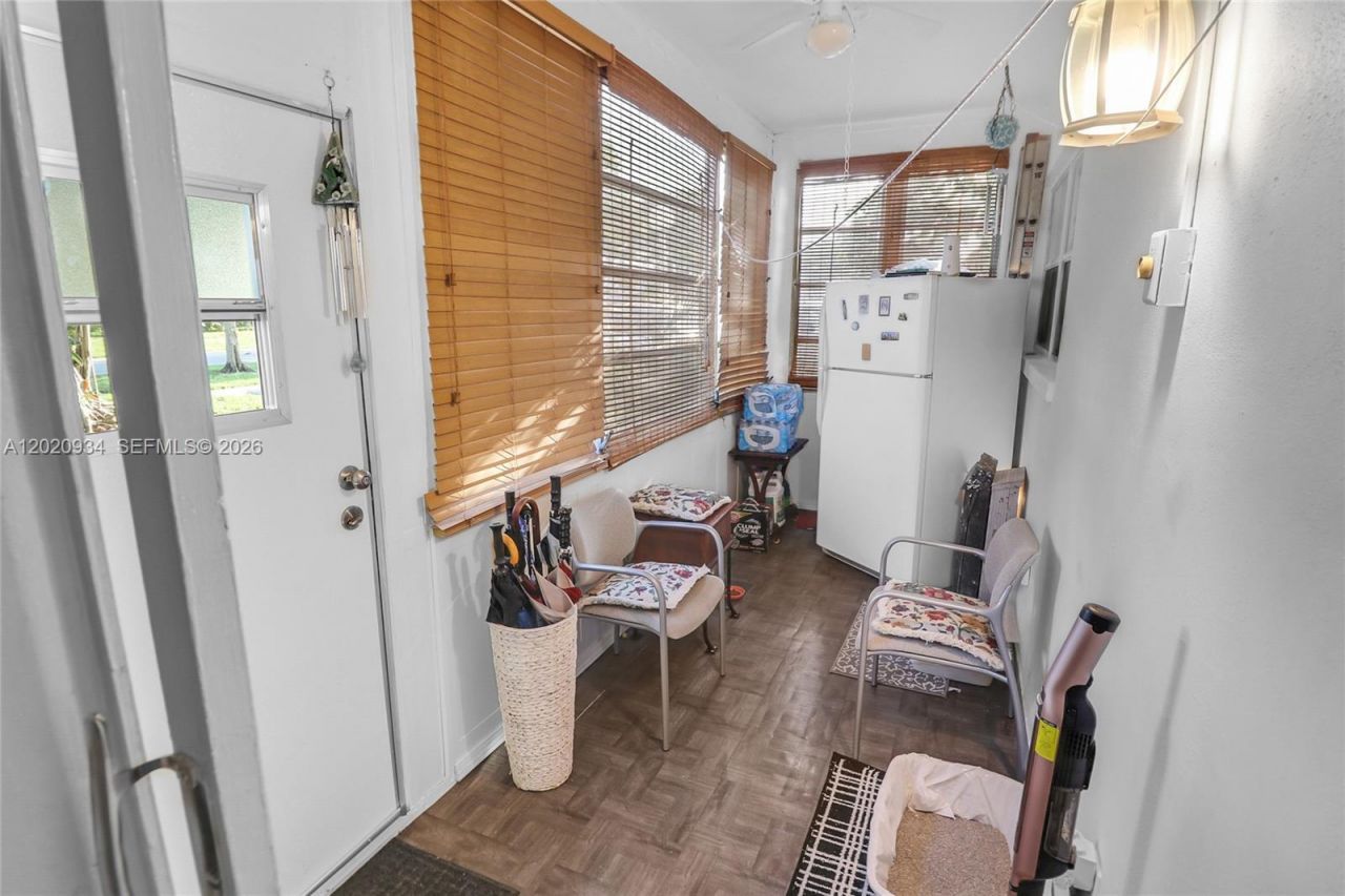 4851 NW 21st St, Unit 107, Lauderhill, FL 33313 Photo