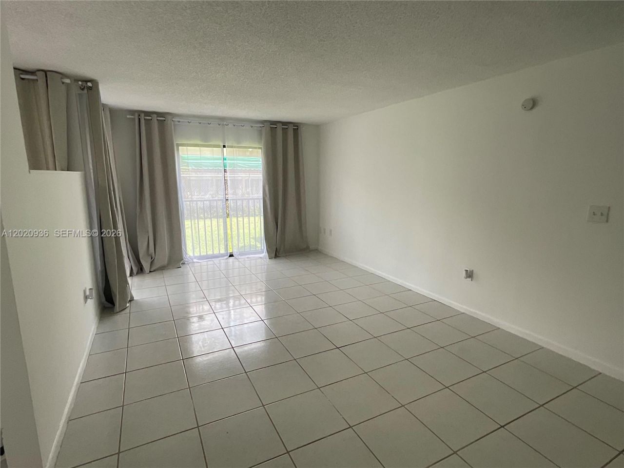 13045 SW 68th St, Unit 102, Miami, FL 33183 Photo