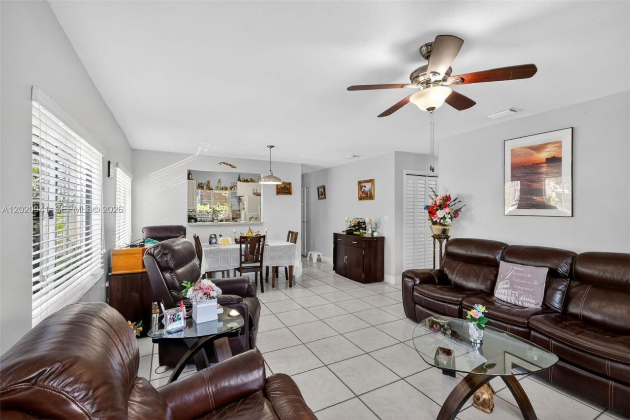 3501 SW 12th St , Miami, FL 33135 Photo