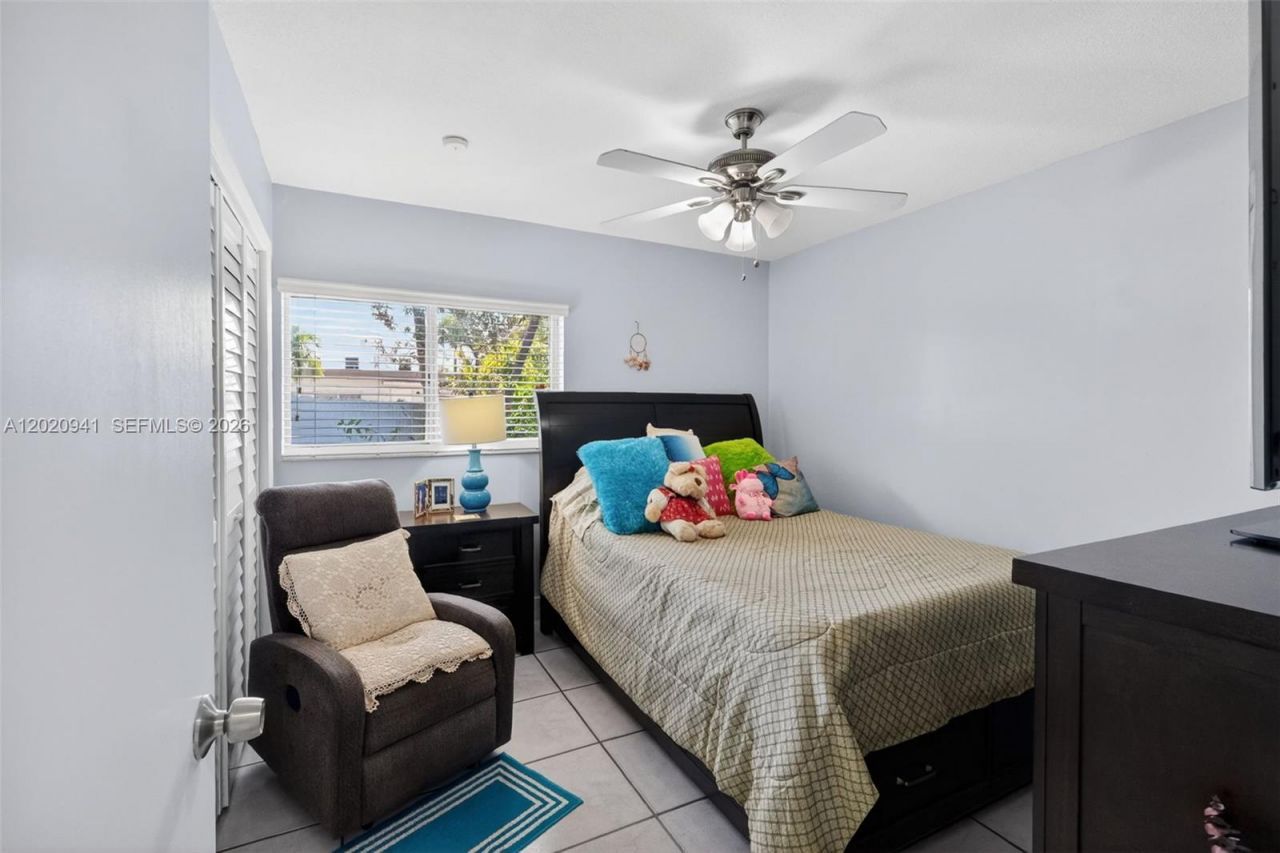 3501 SW 12th St , Miami, FL 33135 Photo