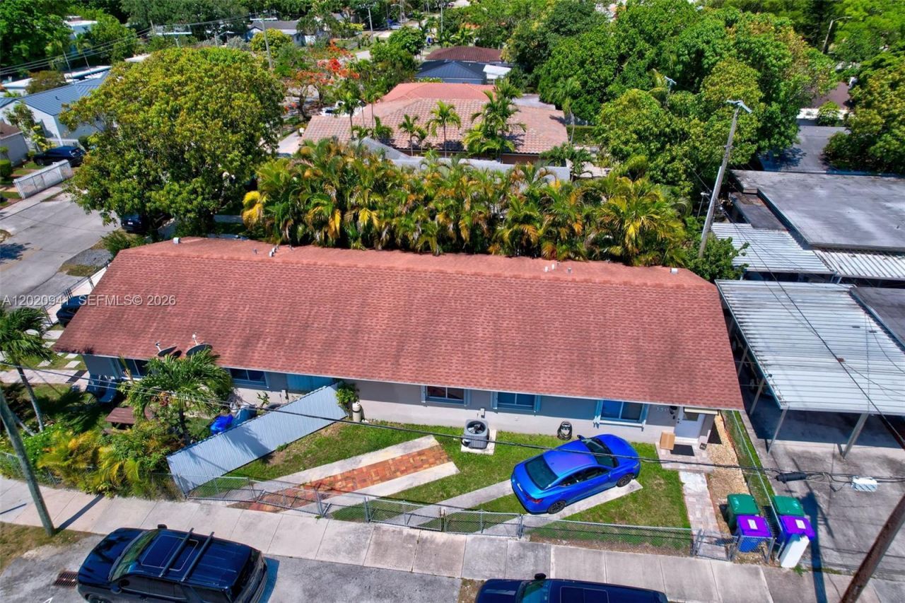 3501 SW 12th St , Miami, FL 33135 Photo