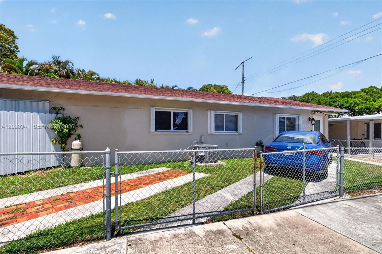 3501 SW 12th St , Miami, FL 33135 Photo