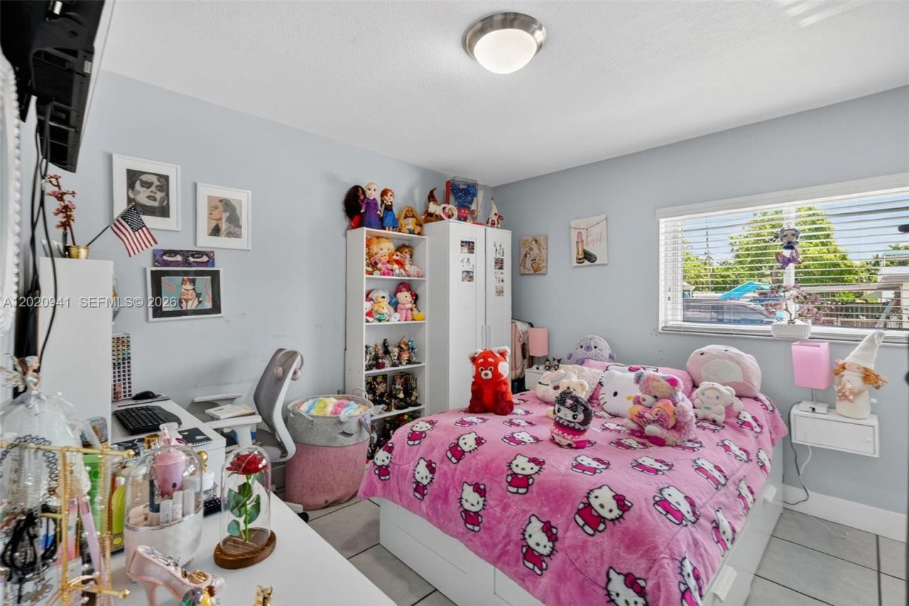3501 SW 12th St , Miami, FL 33135 Photo