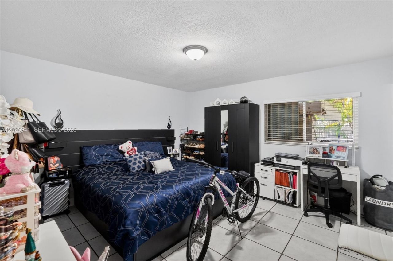 3501 SW 12th St , Miami, FL 33135 Photo