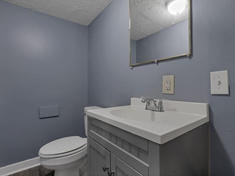 588 S Waverly Street , Columbus, OH 43213 Photo 13