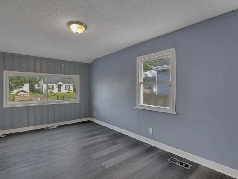 588 S Waverly Street , Columbus, OH 43213 Photo 5