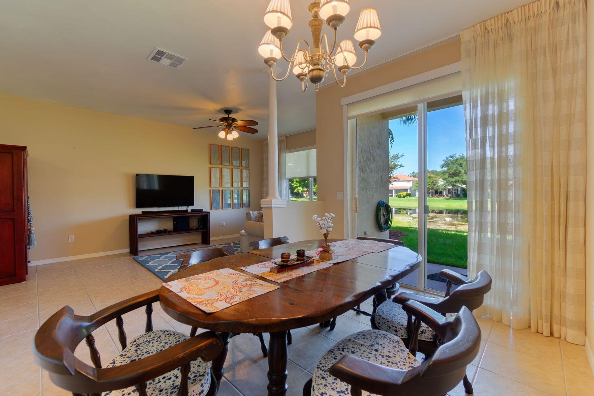 213 River Bluff Lane, Royal Palm Beach, FL 33411 Photo