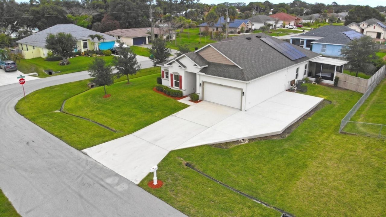 1502 SW Kosnar Avenue, Port Saint Lucie, FL 34953 Photo
