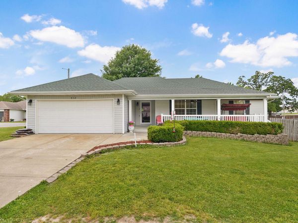 812 Timberland Circle , Mt Vernon, MO 65712