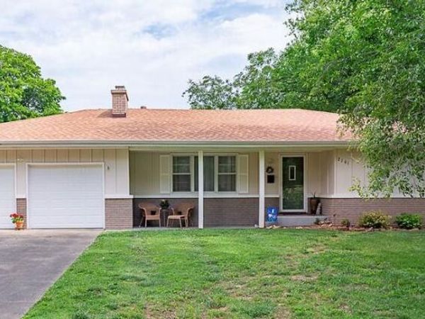 2161 E Latoka Street , Springfield, MO 65804
