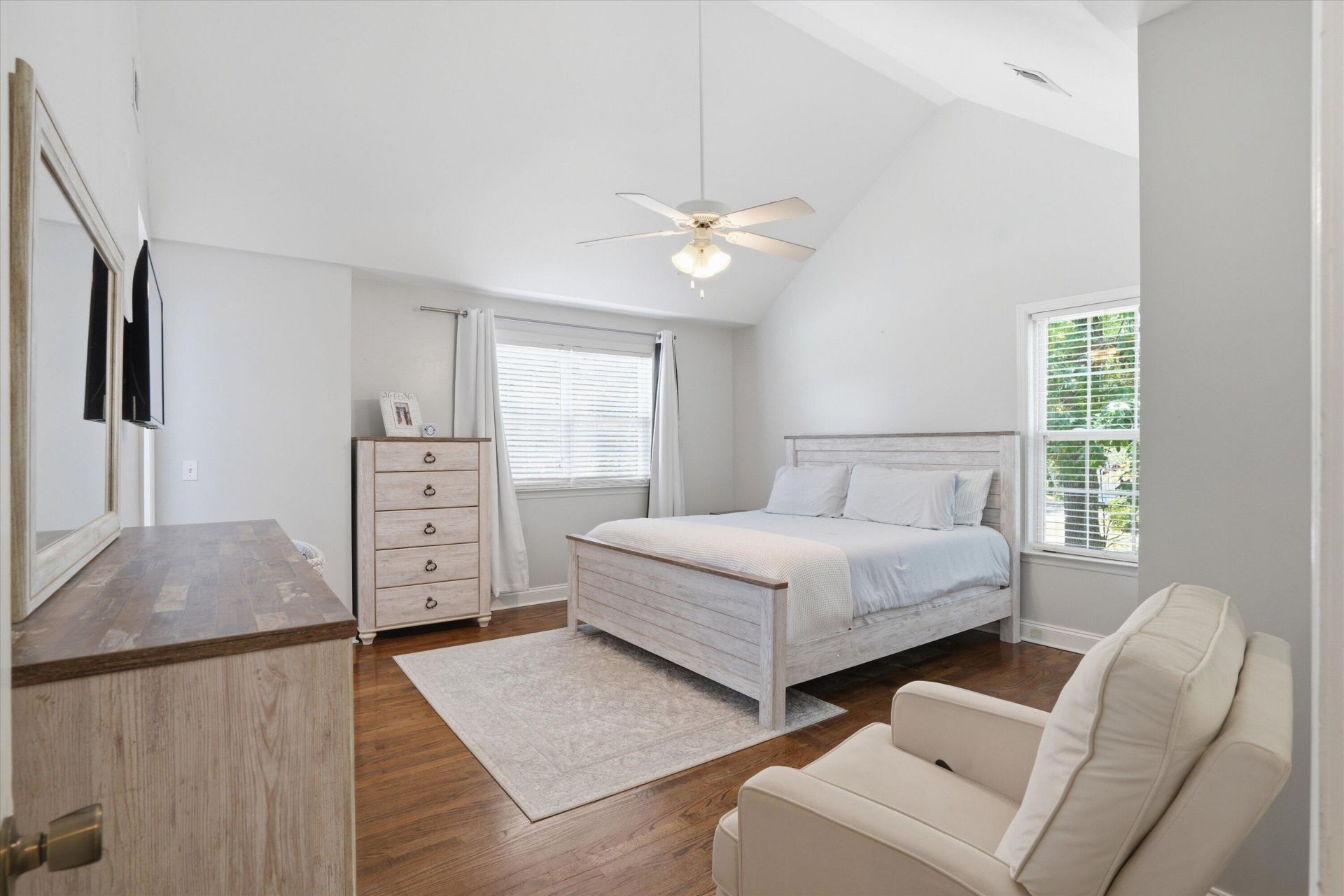 2916 Shadow Lane Photo 17