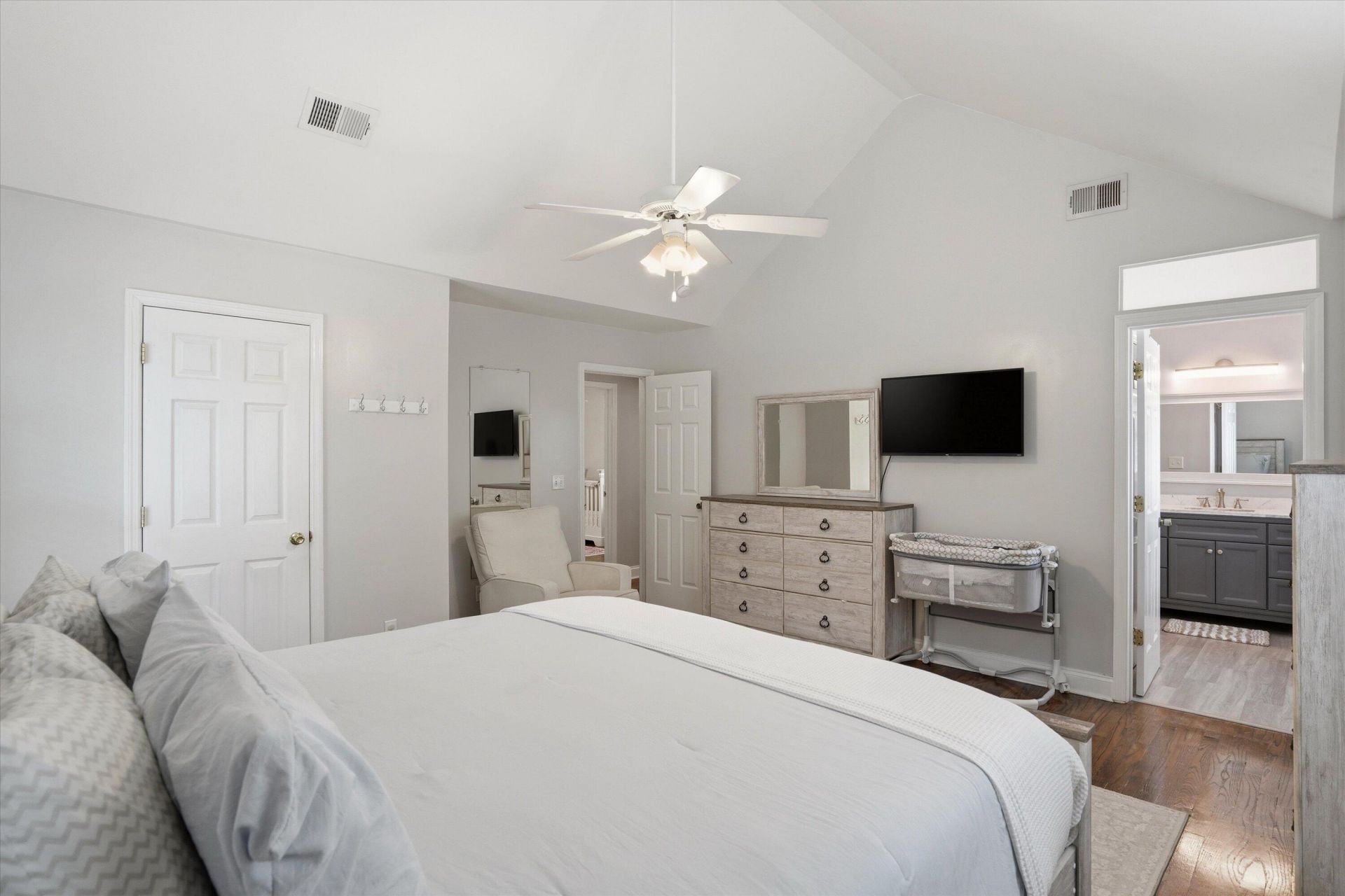 2916 Shadow Lane Photo 19