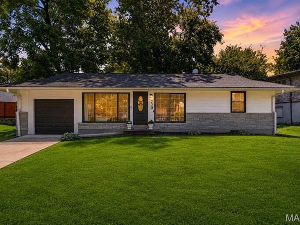 730 Samoa Drive, St Louis, MO 63126