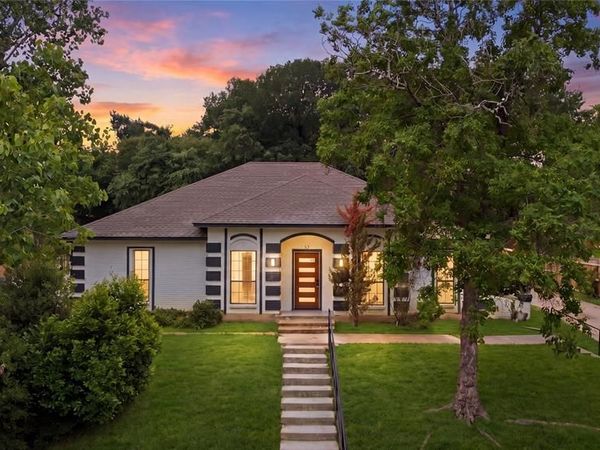237 Bradford Drive, Hurst, TX 76053