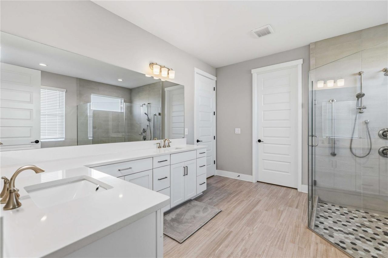 17109 Sweetwater Village Drive , Lakewood Ranch, FL 34211 Photo