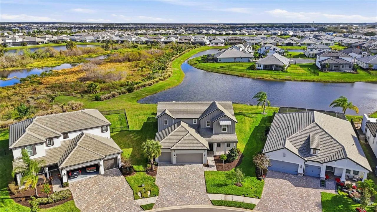 17109 Sweetwater Village Drive , Lakewood Ranch, FL 34211 Photo