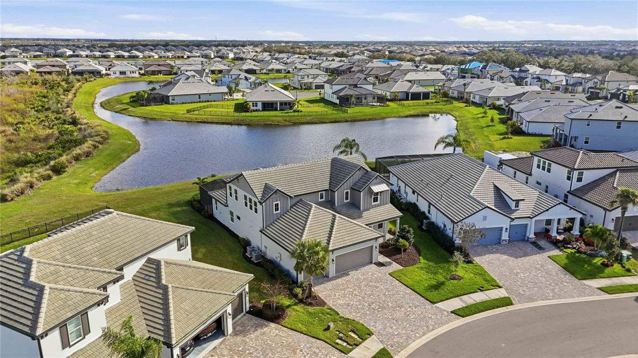 17109 Sweetwater Village Drive , Lakewood Ranch, FL 34211 Photo