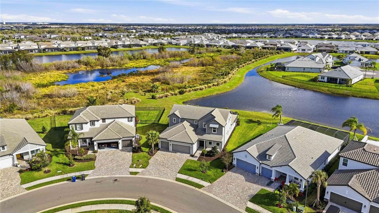 17109 Sweetwater Village Drive , Lakewood Ranch, FL 34211 Photo