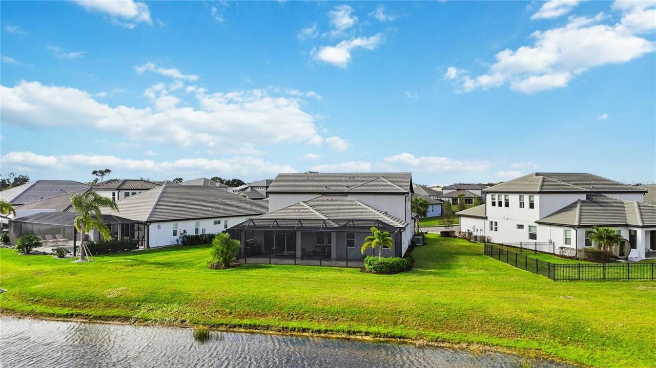 17109 Sweetwater Village Drive , Lakewood Ranch, FL 34211 Photo