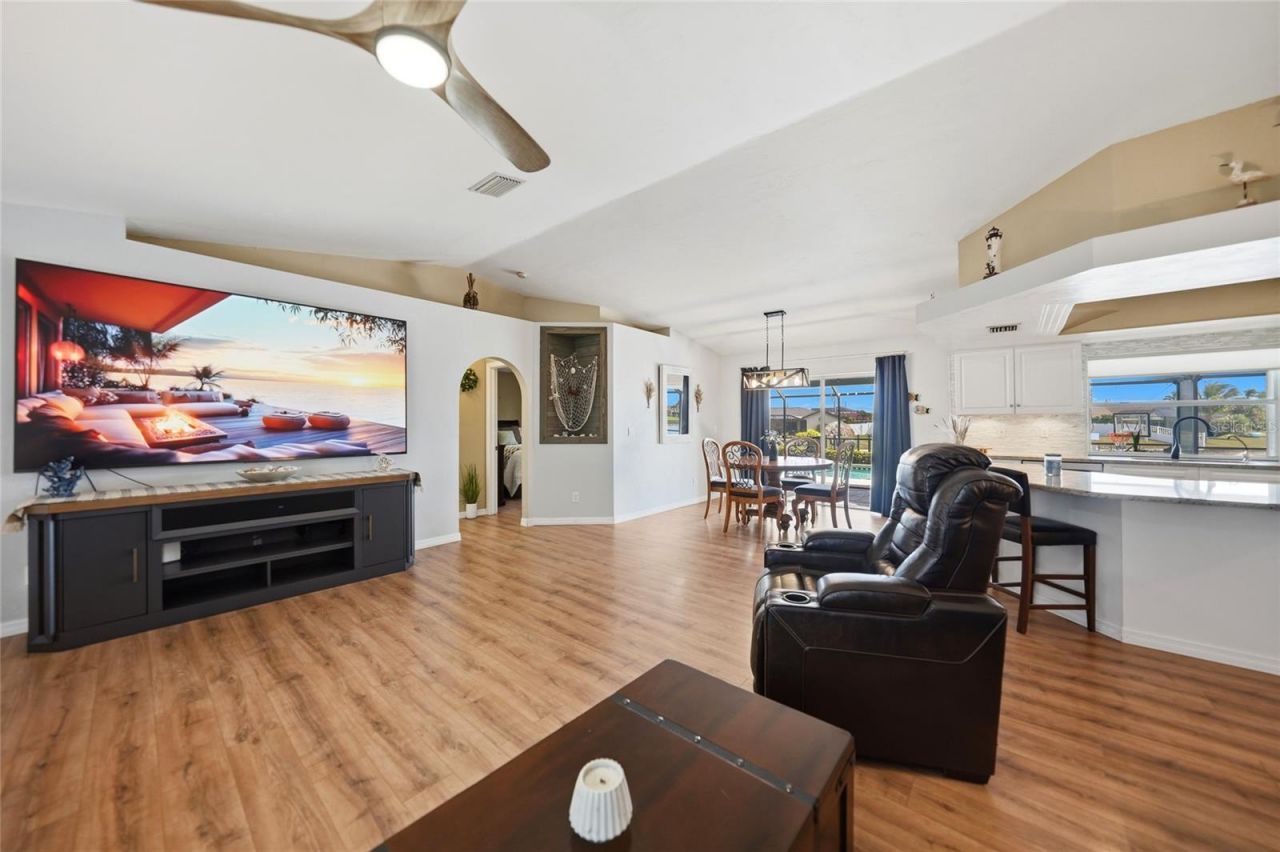 515 Gleason Parkway, Cape Coral, FL 33914 Photo