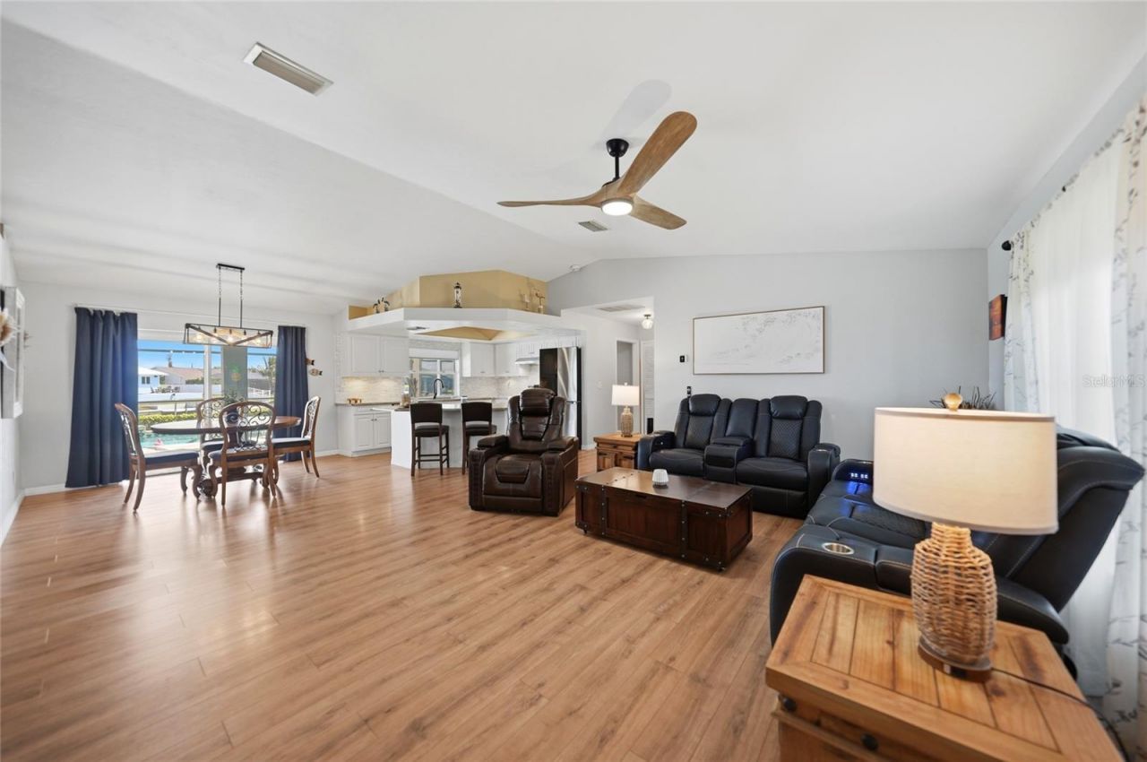515 Gleason Parkway, Cape Coral, FL 33914 Photo