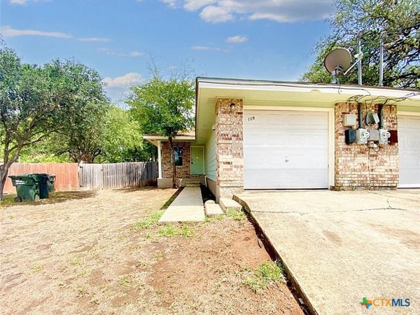 106 Hughson Court , San Marcos, TX 78666