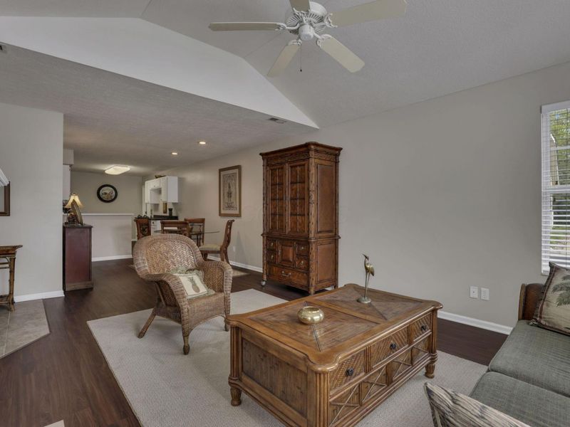 110 Green Lane , Pickerington, OH 43147 Photo 11