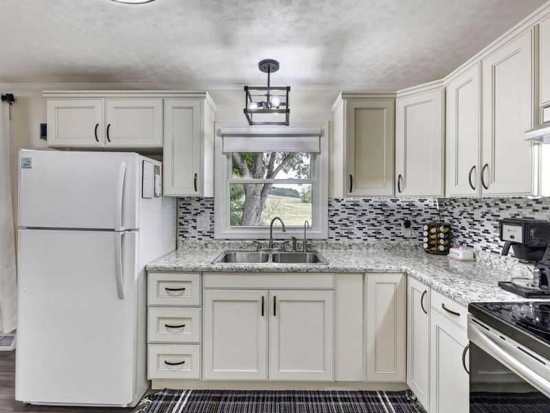 561 County Line Road NE, Bremen, OH 43107 Photo 16