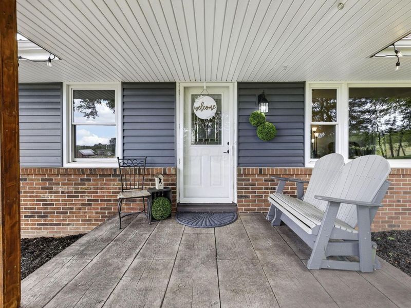 561 County Line Road NE, Bremen, OH 43107 Photo 2