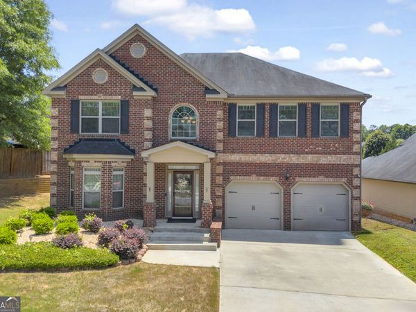 90 Waters Edge Lane, Covington, GA 30014
