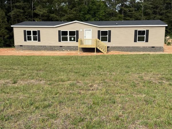 1052 Jones Ferry Road, Elberton, GA 30635