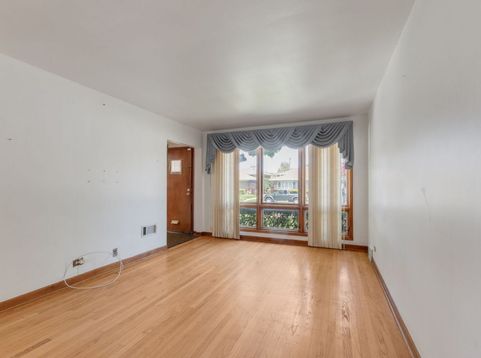 Main Photo