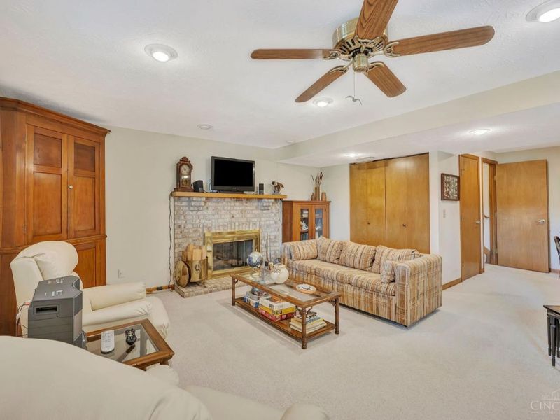 3170 Lakepointe Court, Unit 34, Cincinnati, OH 45248 Photo 44