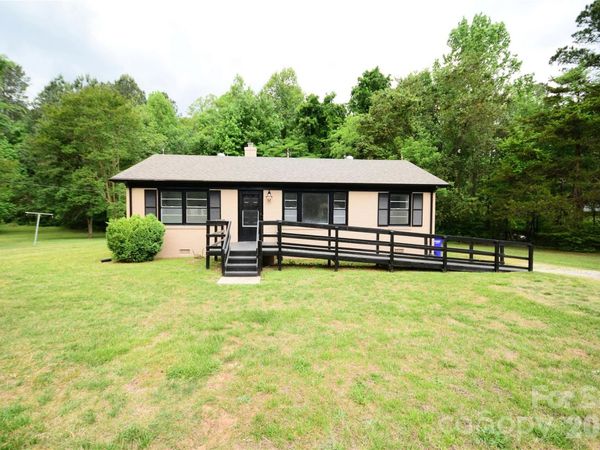 300 Martingale Drive , Gibsonville, NC 27249